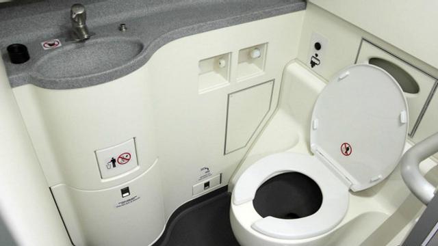 Смотреть порно видео уборщица в туалете. Онлайн порно на уборщица в туалете massage-couples.ru