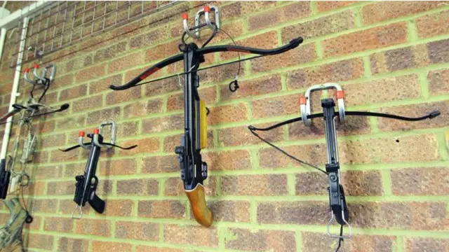 "Preppers"lər üçün mağazadakı silahlar.