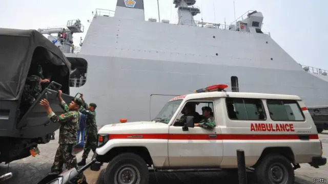 Pengamat menilai langkah untuk menambah kekuatan militer di Laut Natuna harus diperjelas tujuannya.