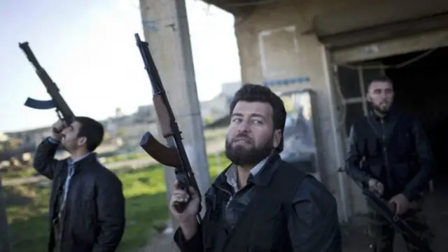 امریکہ کا کہنا ہے کہ وہ فری سیریئن آرمی کے ساتھ سرکردہ جنگجوؤں کی مدد کا ارادہ رکھتا ہے