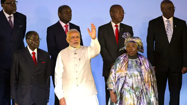 Hogaamiyayaasha Afrika iyo Ra'iisalwasaaraha Hindiya ee shirka ka qayb galaya.