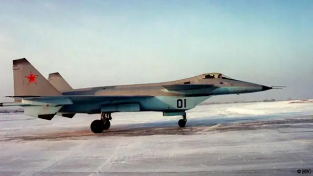 10 米高扬的Article 1.44是该公司为对抗美国F-22而设计的一款机型；该机败给了苏霍伊的一款设计，只停留在了原型机阶段。(图片来源：BBC)