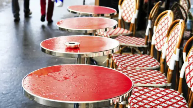 Пустующие столики