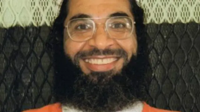 沙克尔·阿莫尔