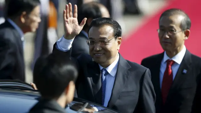 中国总理李克强周六抵达首尔.