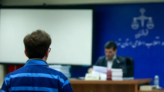 بابک زنجانی در دادگاهی به ریاست قاضی ابوالقاسم صلواتی محاکمه شد