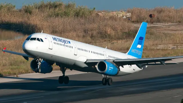 Архівне фото літака А-321