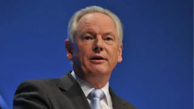 فرانسیس مود در راس یک هیات بازرگانی به تهران سفر کرده