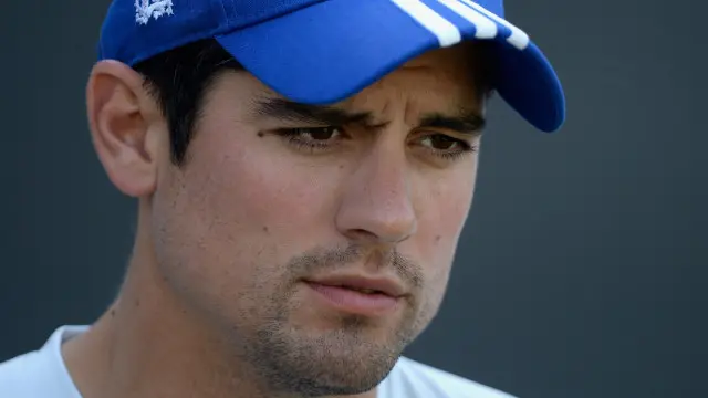 انگلینڈ کی بیٹنگ لائن میں کپتان الیسٹر کک سب سے تجربہ کار بیٹسمین ہیں جو ٹیسٹ کرکٹ میں دس ہزار سے زائد رنز مکمل کر چکے ہیں