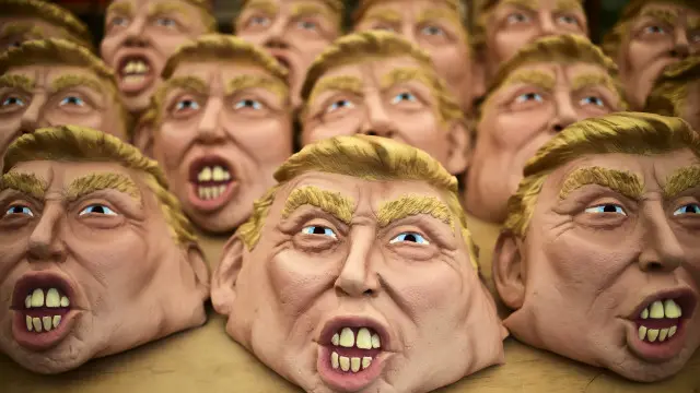 ڈونلڈ ٹرمپ کے ماسک بھی دھڑا دھڑ فروخت ہو رہے ہیں