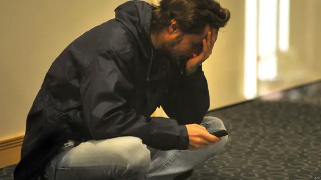 Рядом с аэропортом "Пулково" был создан центр экстренной психологической помощи для родственников находившихся на борту.