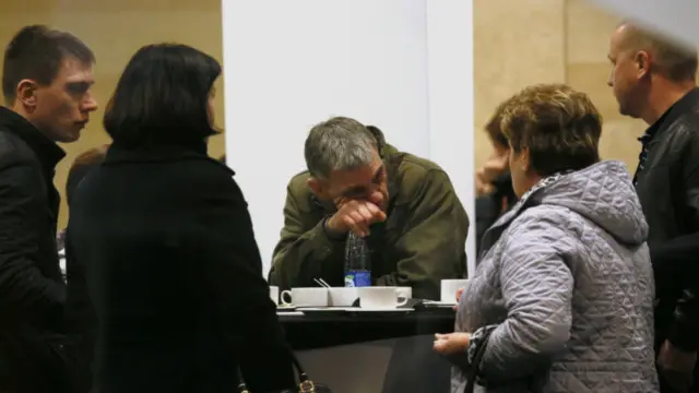 В готелі біля аеропорту зібрались родичі загиблих пасажирів
