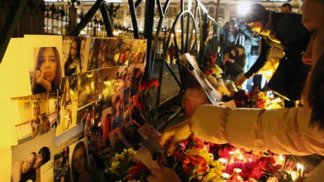 На Дворцовой площади Петербурга