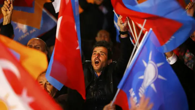 وزير العدل يشير إلى أن البيانات مماثلة لقاعدة بيانات الناخبين المسجلين