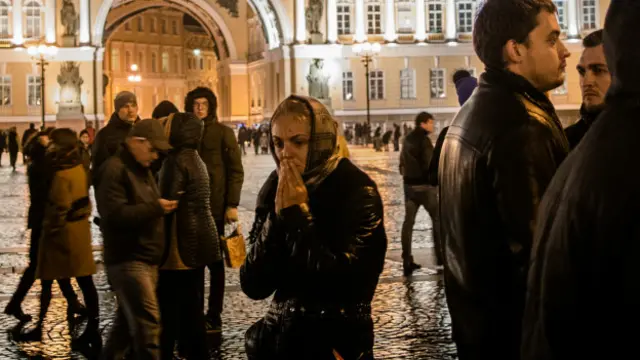 На Дворцовой площади Петербурга