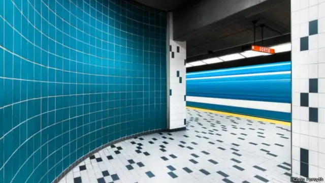 یہ کینیڈا کے فن تعمیر کے فوٹوگرافر کرس فورستھ کے فن کا نمونہ ہے جنھوں نے یہ بتانے کی کوشش کی ہے کہ ہمارے ارد گرد کتنے خوبصورت ڈیزائن ہیں