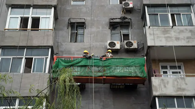 "La industria de servicios ahora contribuye con más del 51% de nuestro PIB, más alto de lo que esperábamos".