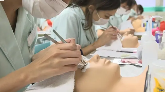 Escuela de belleza en Japón