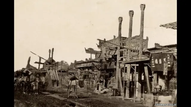 ٹامس چائلڈ کی نمبر 85، ’پیکنگ سٹریٹس‘، 1870 کی دہائی