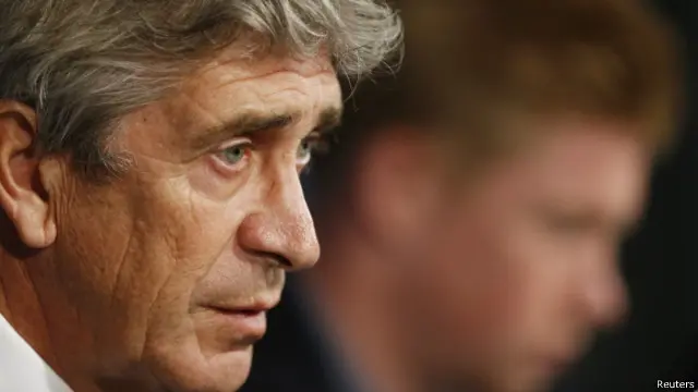 Manajer Manchester City Manuel Pellegrini mengaku tidak mempedulikan informasi yang menyebutkan rencana kehadiran pelatih Bayern Munich, Pep Guardiola untuk menggantikan posisinya.