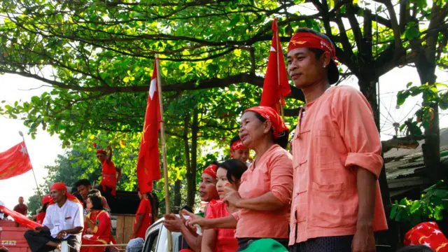 缅甸大选在即 反对派盛大集会