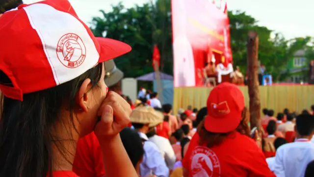 缅甸大选在即 反对派盛大集会