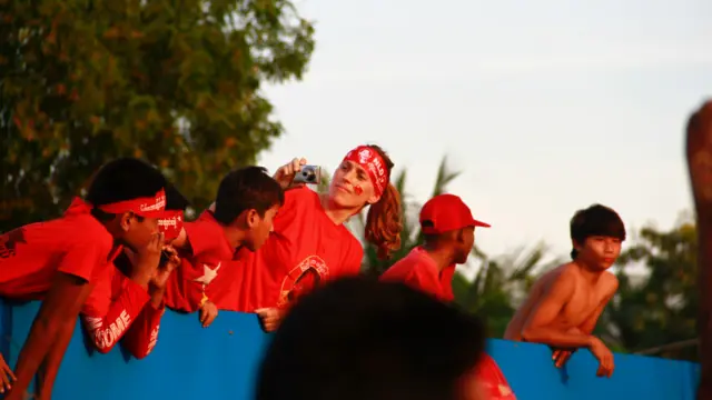 缅甸大选在即 反对派盛大集会