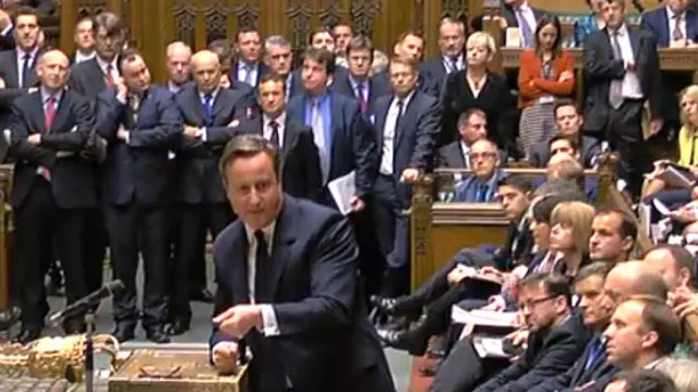 دیوید کامرون در مجلس عوام - دولت مشارکت در عملیات هوایی در سوریه را به کسب حمایت گسترده بارلمانی منوط کرده بود