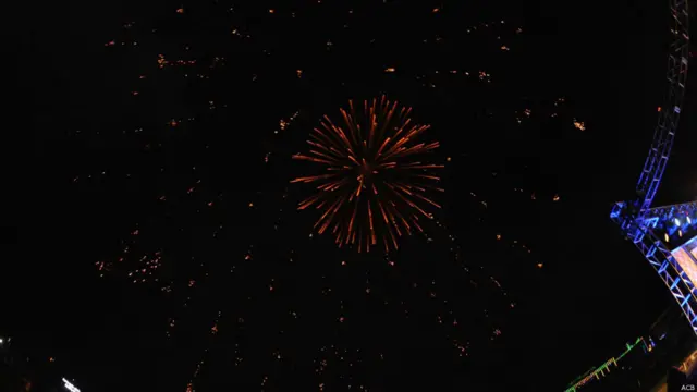 د پرانېستې مراسمو پر مهال د کابل اسمان په اور لوبو ښکلی شوی و