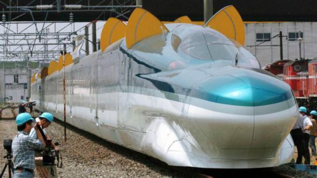 сверхскоростной поезд “Синкансэн”