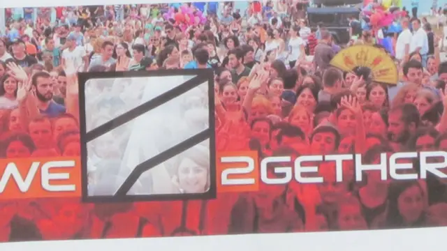  22 октября тысячи людей провели в Тбилиси акцию протеста против попыток властей заставить замолчать самый популярный в стране канал "Рустави-2" 