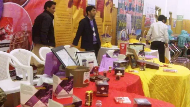 زعفران چې د خوراکي توکو او په ځانګړې توګه د دارو درملو په جوړیدو کې ورڅخه ګټه پورته کېږی په نړۍ کې تود بازار لري