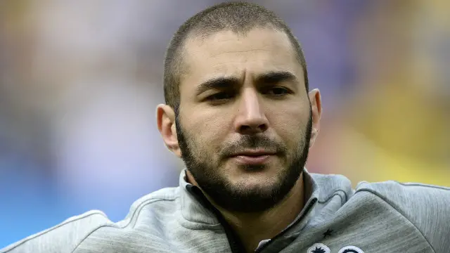 کریم بیزیما نے پچھلے ماہ آرمینیا اور ڈنمارک کے خلاف میچوں سے قبل اپنے ساتھی فٹبالر سے سیکس ٹیپ کے حوالے سے بات کی تھی: ذرائع