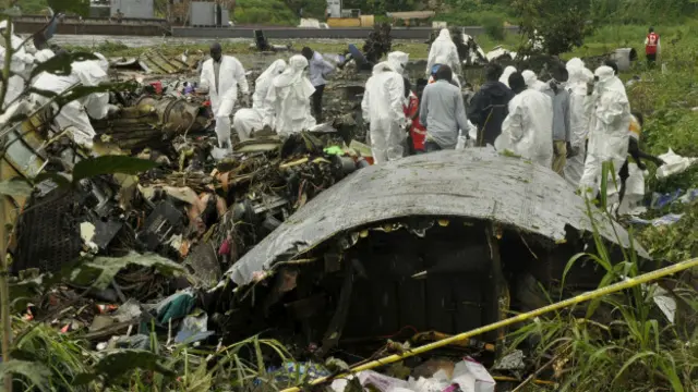 На месте крушения Ан-12