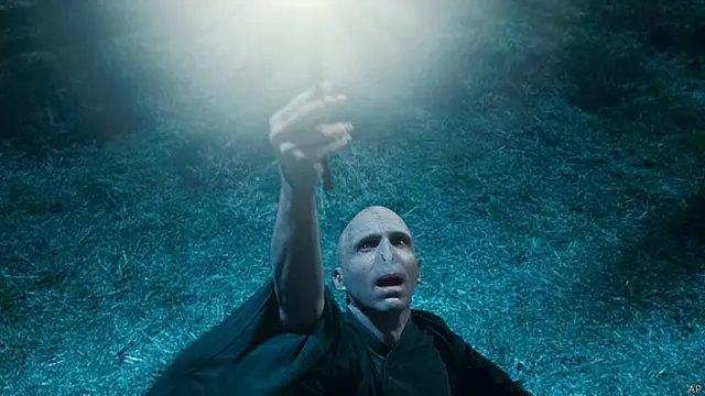 Lord Voldemort, dalam film yang dimainkan Ralph Fiennes, penjahat terpopuler.