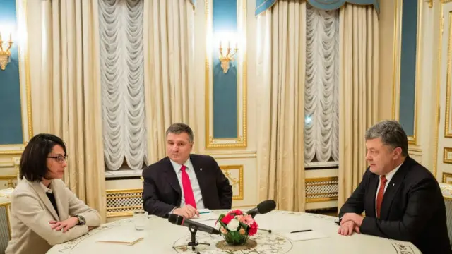 Деканоїдзе