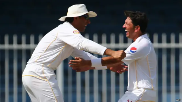 یاسر شاہ نے سیریز میں سب سے زیادہ وکٹیں حاصل کیں