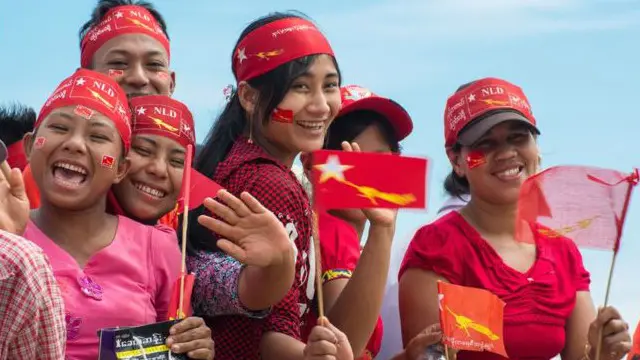 Partai NLD pimpinan Aung San Suu Kyi diduga akan meraih kemenangan besar dalam pemilu.