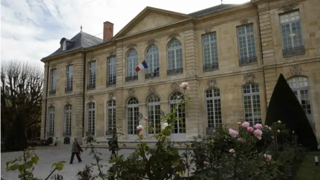 "Готель Бірон"