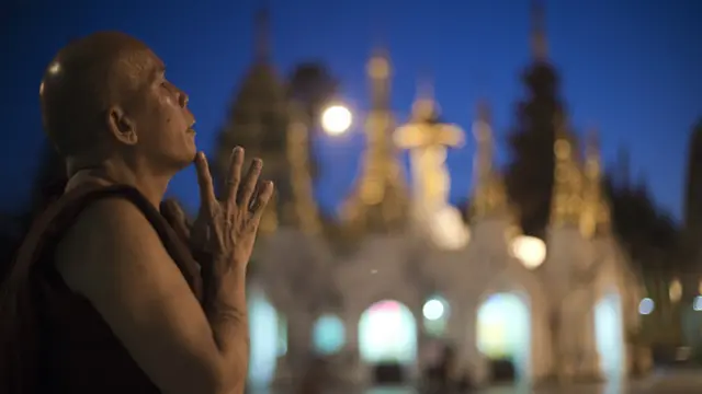 په میانمار کې بودايي مشران ډېر سیاسی نفوذ لري