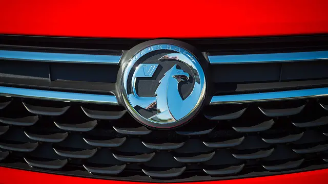 تقول الشركة إن سبب الحرائق يعود إلى عيب في نظام التهوية والتدفئة في السيارة