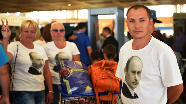 Російські туристи в аеропорту Шарм-еш-Шейха (6 листопада)