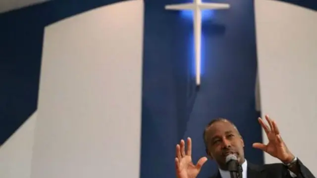 بین کارسن مے اہرام مصر اور اناج کے ذخیرے کا ذکر مشیگن یونیورسٹی میں ایک تقریر میں کیا تھا