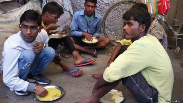 ایک زمانے میں دال کو غریبوں کی غذا کہا جاتا تھا لیکن اب بازی الٹ گئی ہے