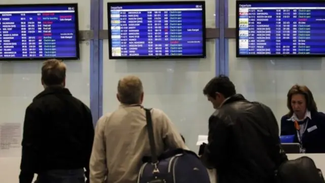 Росія скасовує рейси