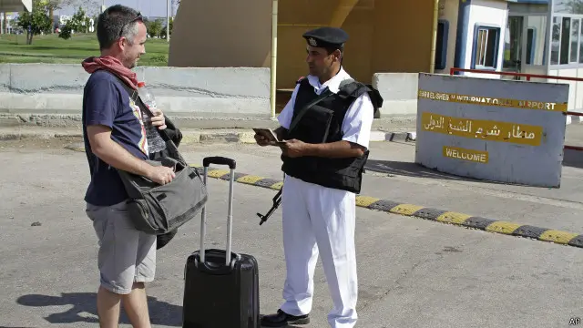 سمح بعودة الرحلات من شرم الشيخ إلى لندن بإجراءات أمنية مشددة