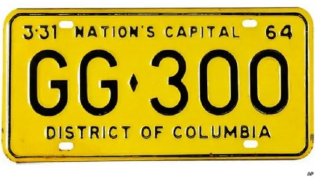 Plat nomor kendaraan JFK yang laku terjual.