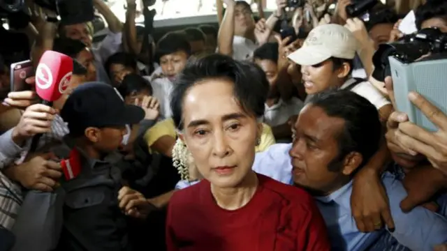 Seçimleri muhalif lider Aung San Suu Kyi'nin partisinin kazanması bekleniyor