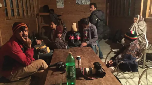 رمبورتک پہنچ تو گٰے مگر چیں بول گئ