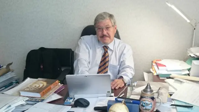 聖彼得堡國立大學經濟系謝爾蓋·蘇特林教授